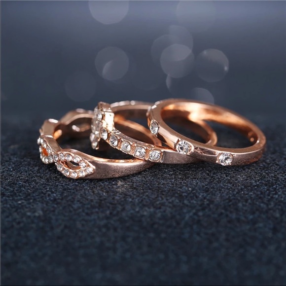 Rose gold and crystal ring set - Picture 6 of 6